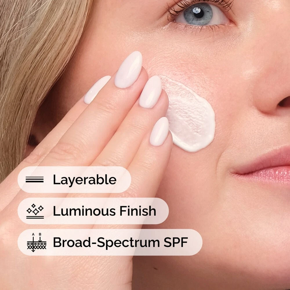 UV Filters SPF 45 Serum გამოყენება ბუნებრივად ნათელი დასრულებისთვის